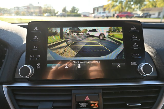 Used 2018 Honda Accord EX image 43
