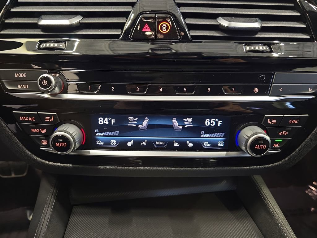 Used 2021 BMW M5 w/ Executive Package image 25