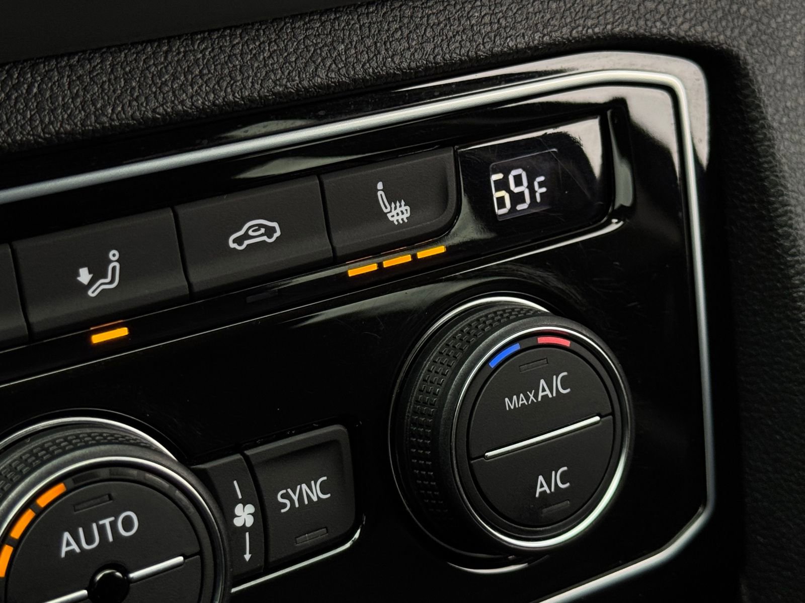 Used 2023 Volkswagen Atlas SE AWD/4WD image 37