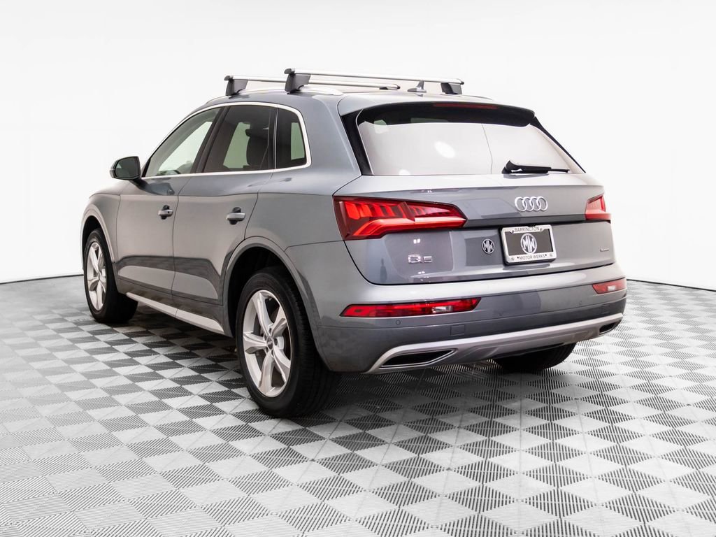 Used 2020 Audi Q5 2.0T Premium w/ Convenience Package image 4