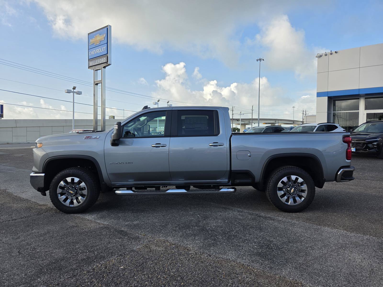 New 2026 Chevrolet Silverado 2500 LT AWD/4WD image 2