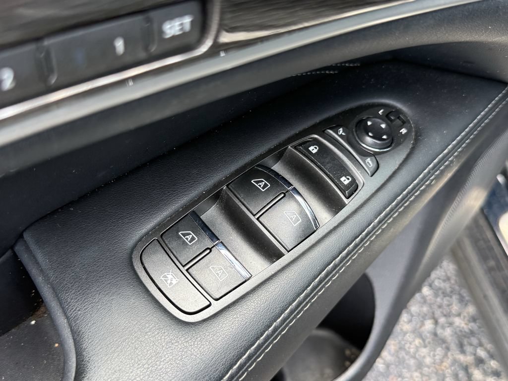 Used 2017 INFINITI QX60 FWD w/ Premium Plus Package image 11