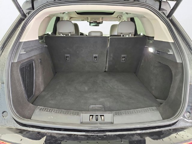 Used 2023 Lincoln Corsair Reserve w/ Equipment Group 201A AWD/4WD image 24