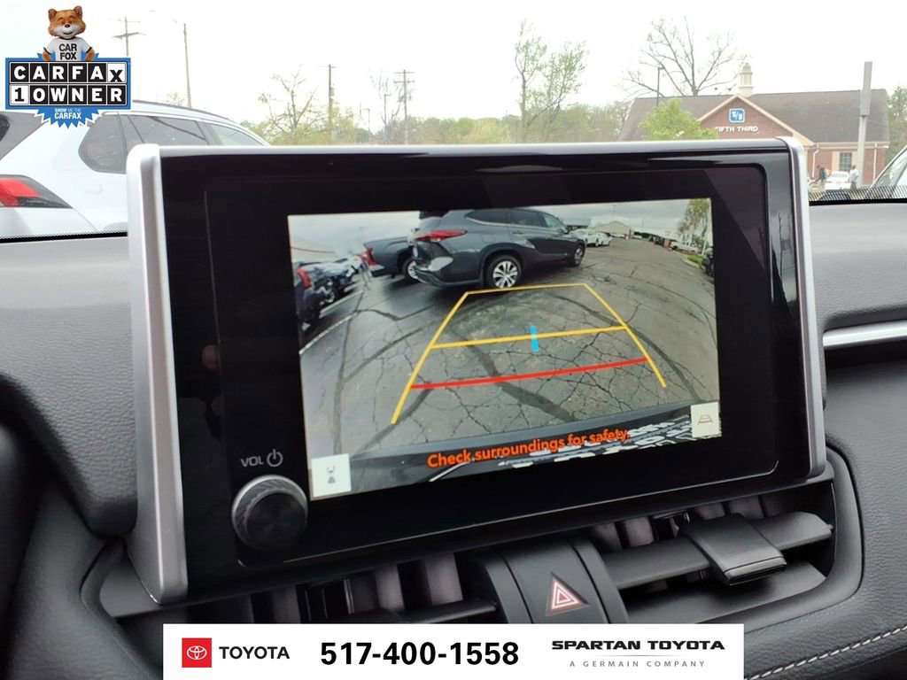 Used 2025 Toyota RAV4 LE AWD/4WD image 25