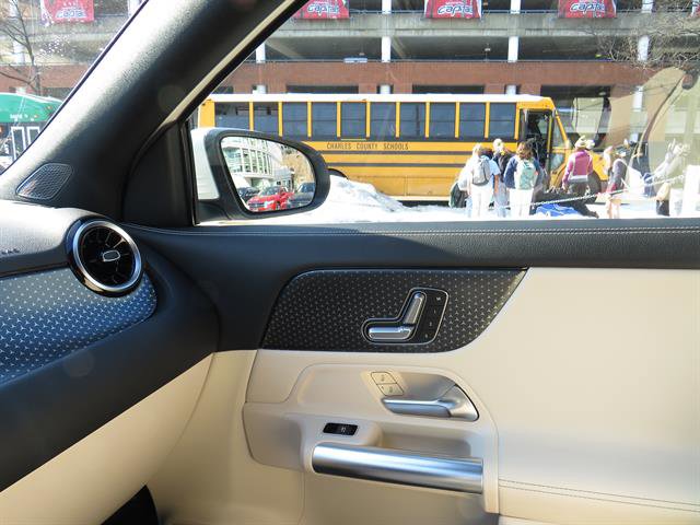 Used 2025 Mercedes-Benz GLA 250 4MATIC image 16