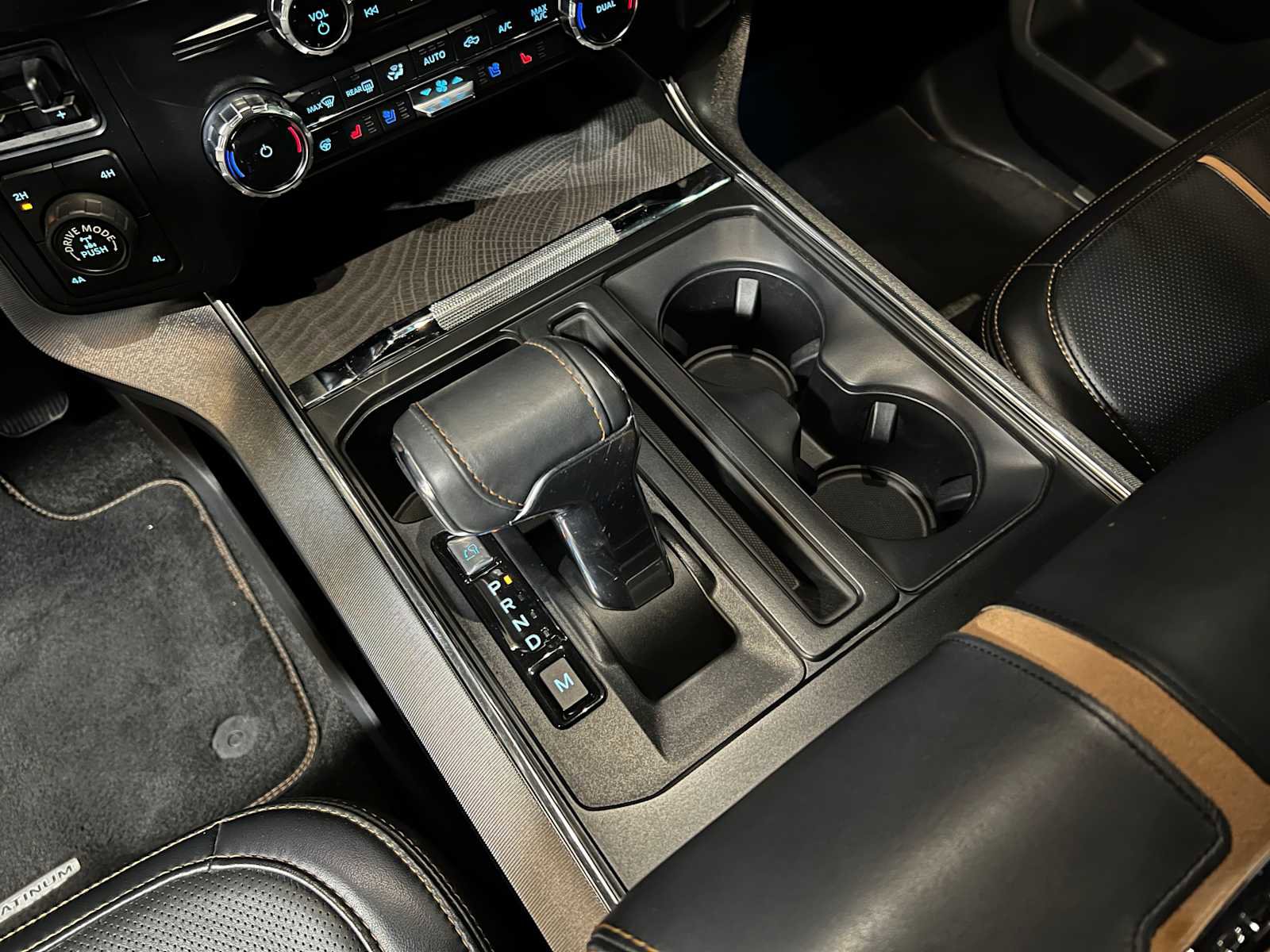 Used 2022 Ford F150 Platinum w/ Trailer Tow Package image 34