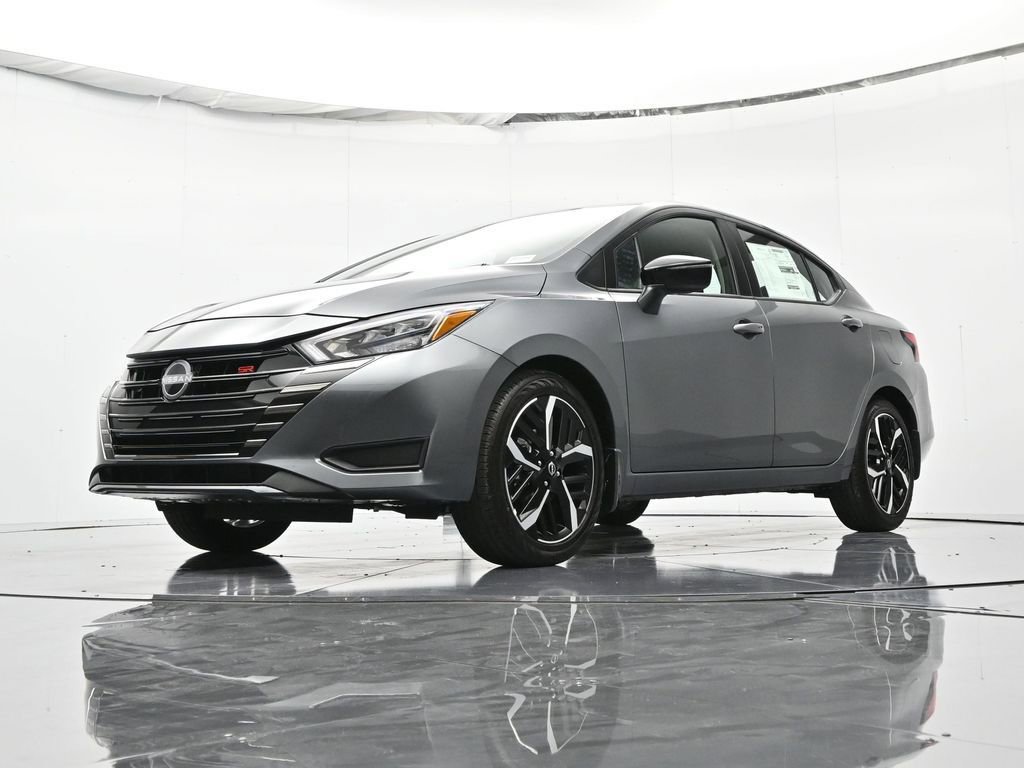 New 2025 Nissan Versa SR w/ Trunk Package FWD image 43