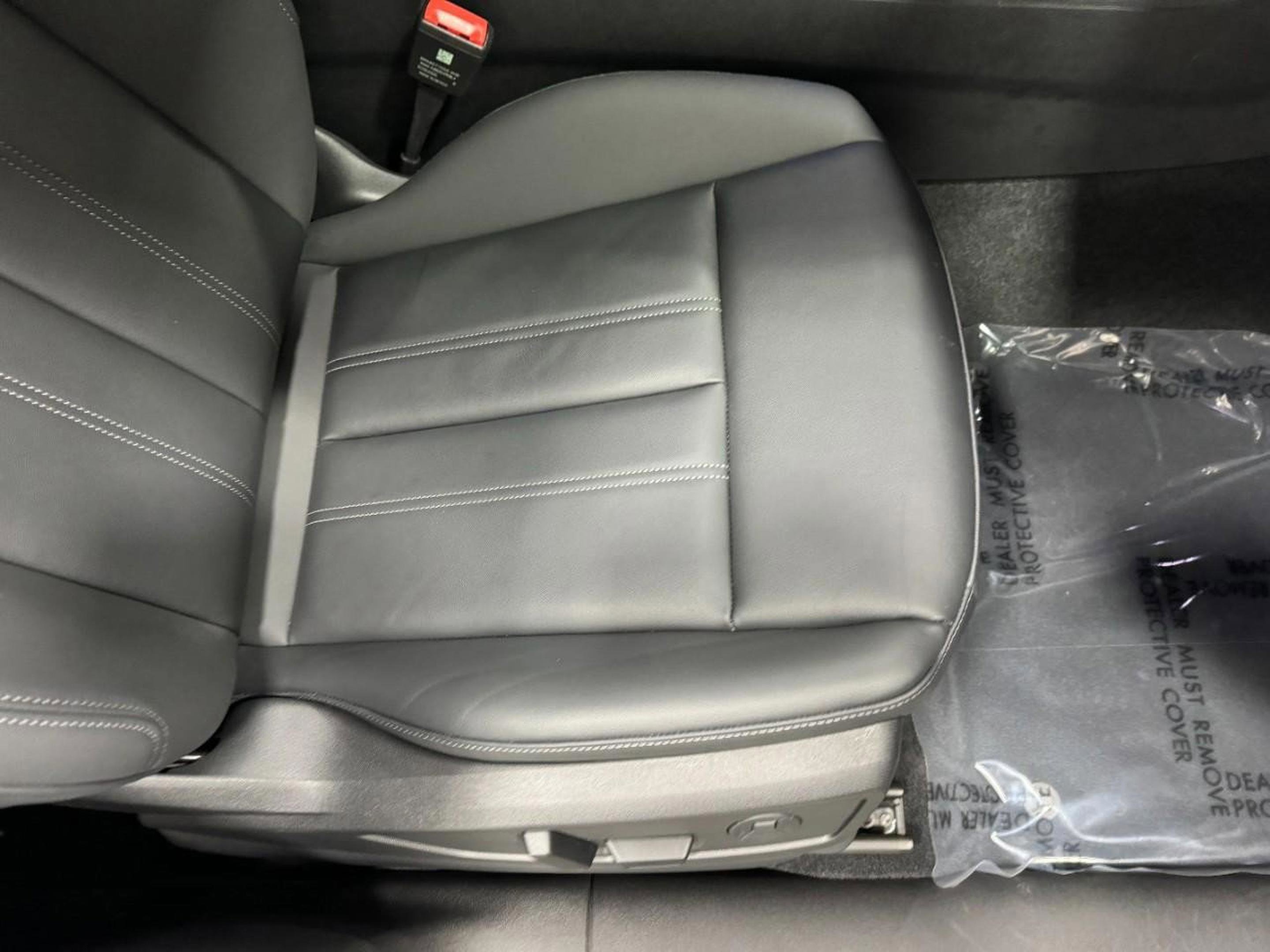 Certified 2025 Audi Q5 Premium w/ Convenience Package image 19