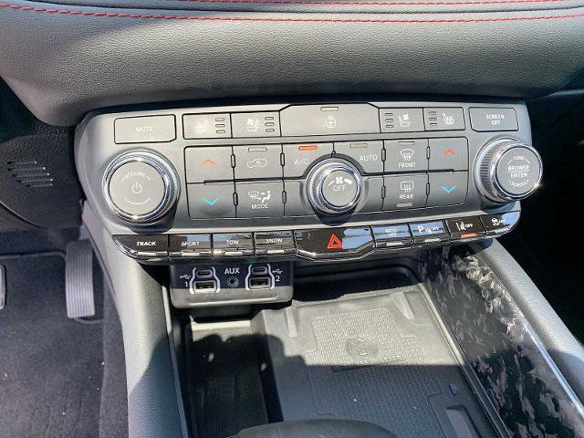 Used 2024 Dodge Durango R/T AWD/4WD image 18