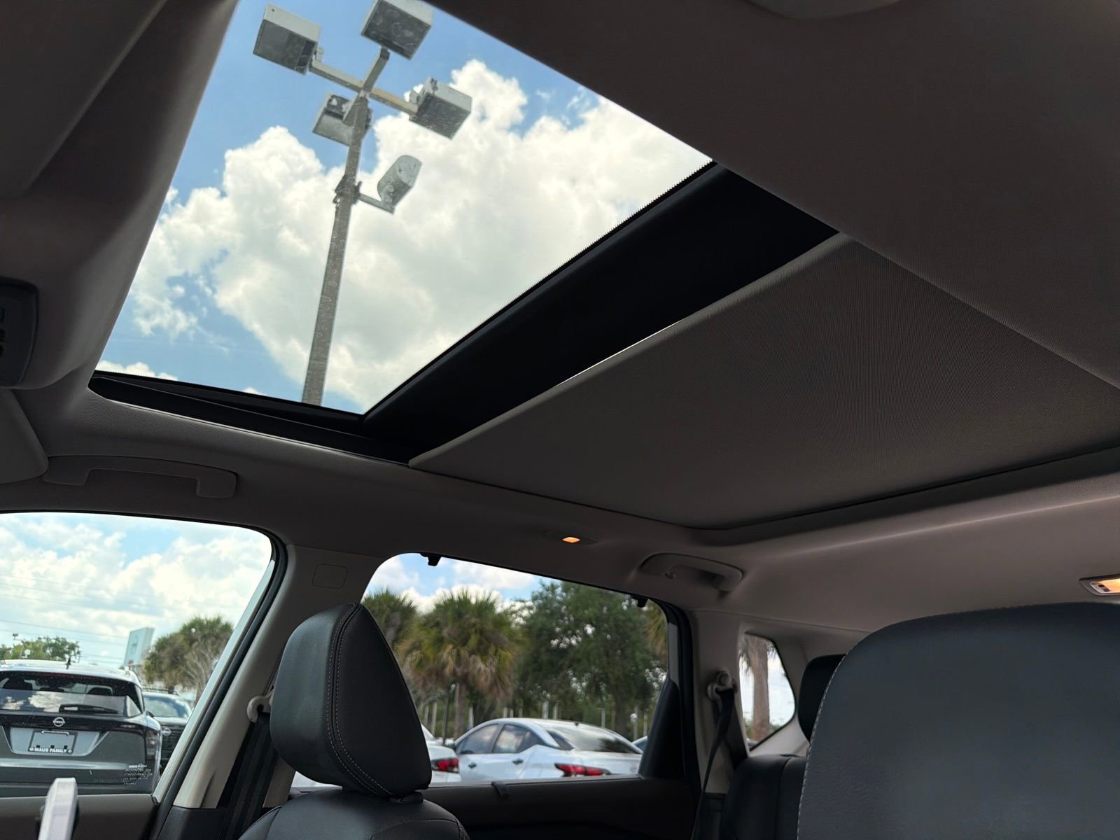 Used 2021 Nissan Rogue SL image 21