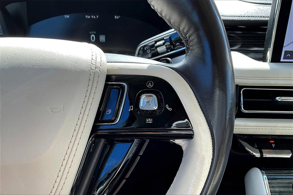 Used 2022 Lincoln Aviator Black Label w/ Dynamic Handling Package image 21