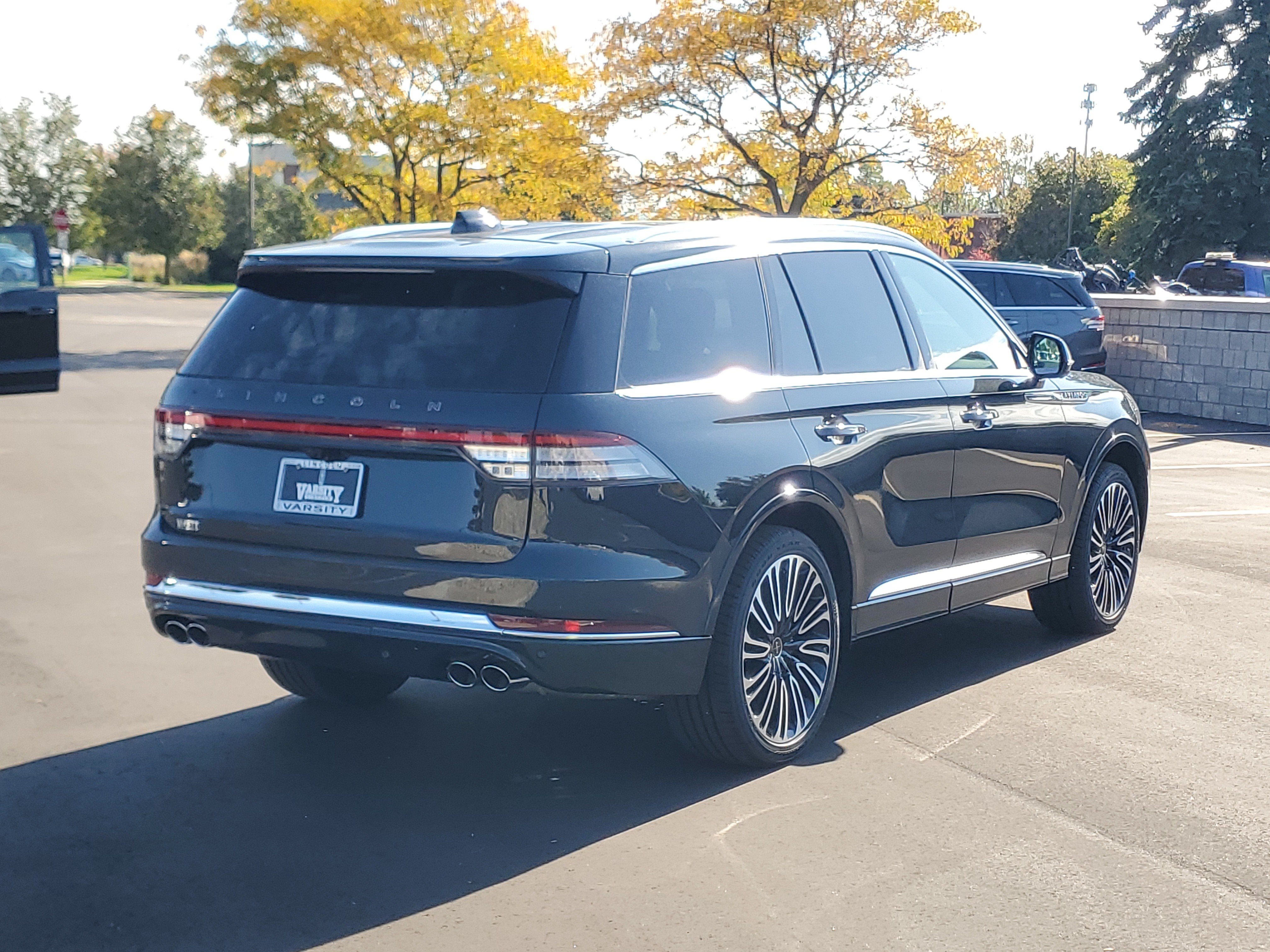New 2027 Lincoln Aviator Black Label AWD/4WD image 4