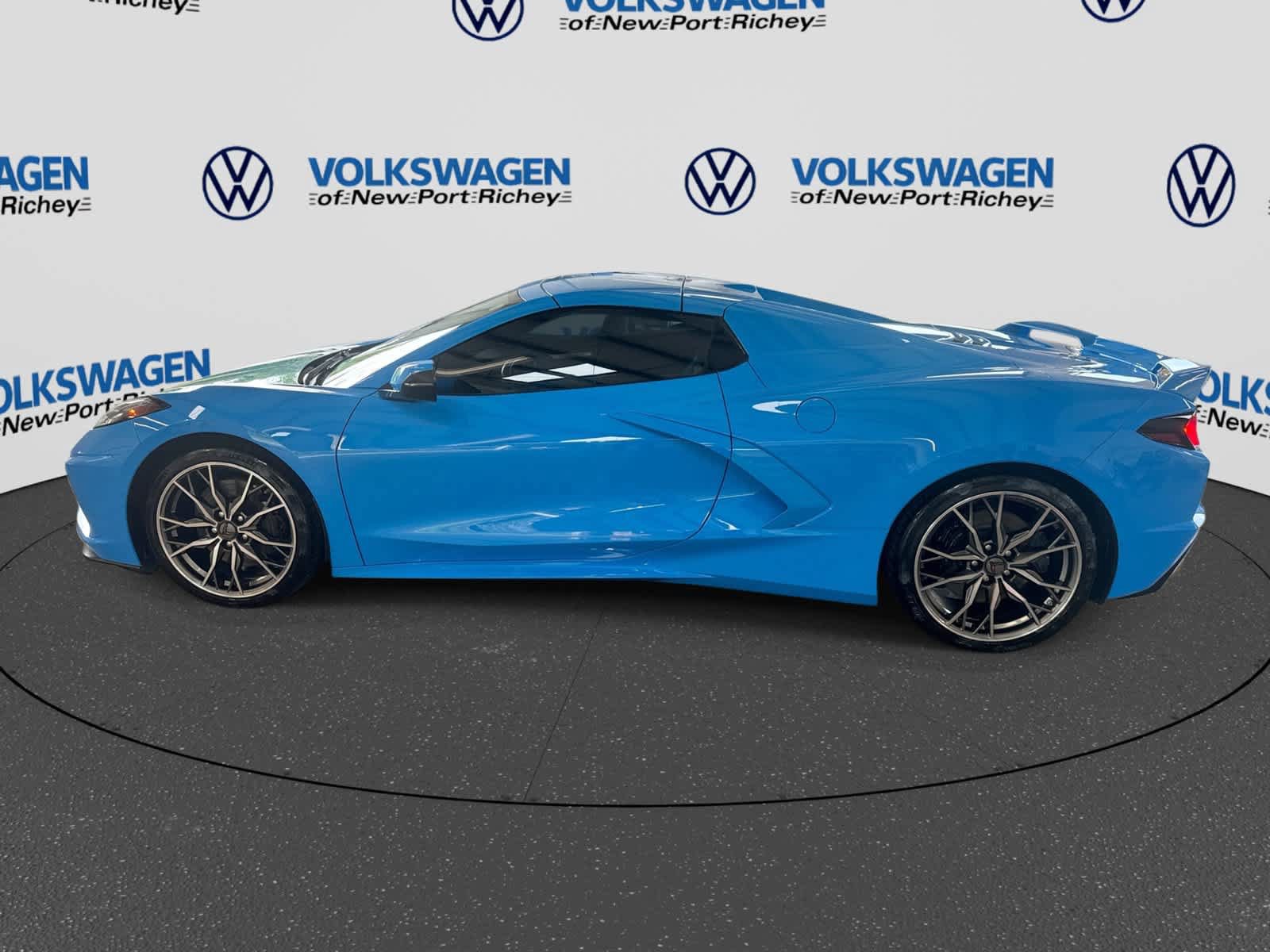 Used 2023 Chevrolet Corvette Stingray Premium Conv w/ Z51 Performance Package RWD image 11