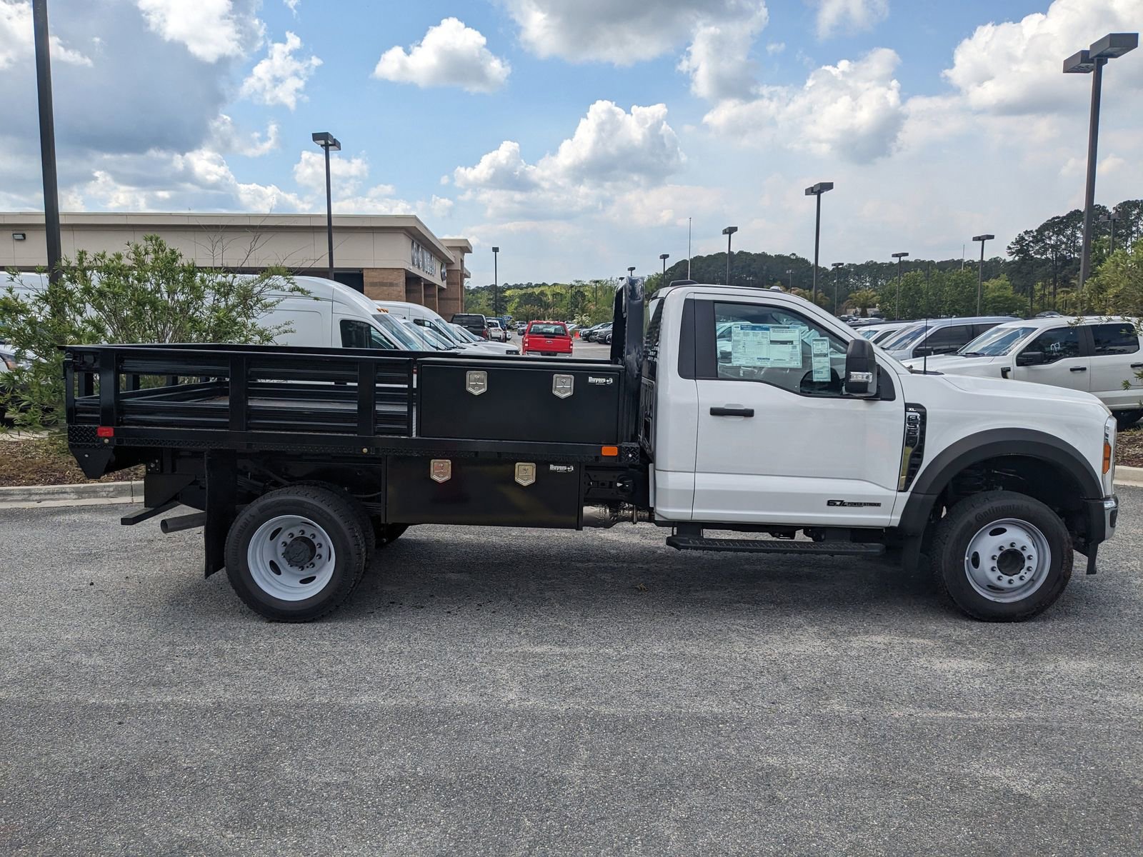 New 2024 Ford F550 2WD Regular Cab Super Duty image 4