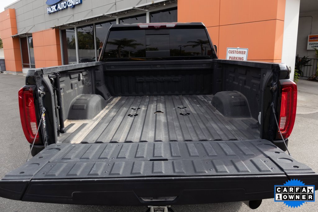 Used 2022 GMC Sierra 2500 Denali w/ Denali Black Diamond Edition image 11