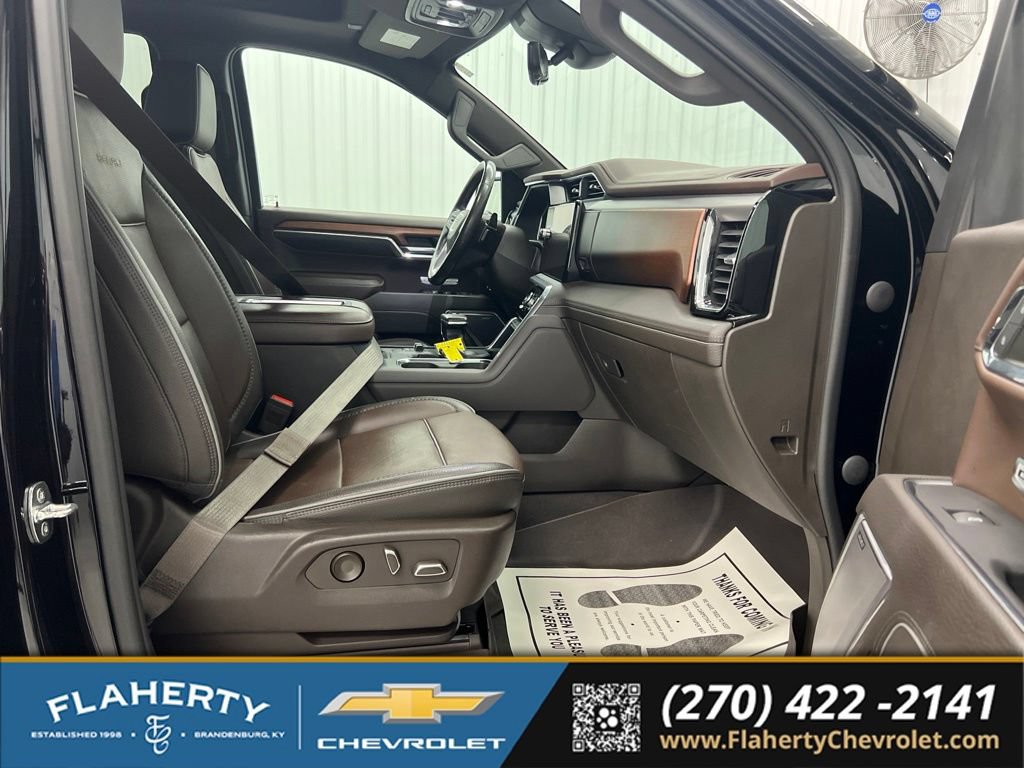 Used 2022 GMC Sierra 1500 Denali w/ Technology Package AWD/4WD image 15