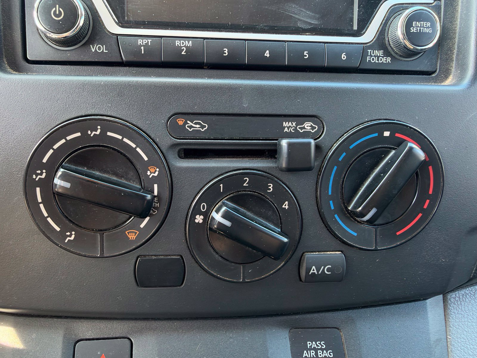 Used 2019 Nissan NV200 S FWD image 17