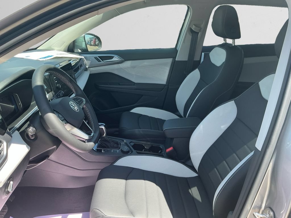 New 2026 Volkswagen Taos SEL AWD/4WD image 9