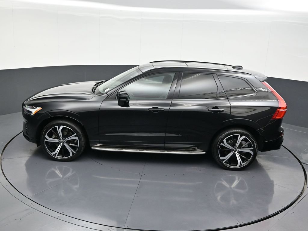 Certified 2022 Volvo XC60 B5 R-Design w/ Advanced Package AWD/4WD image 22