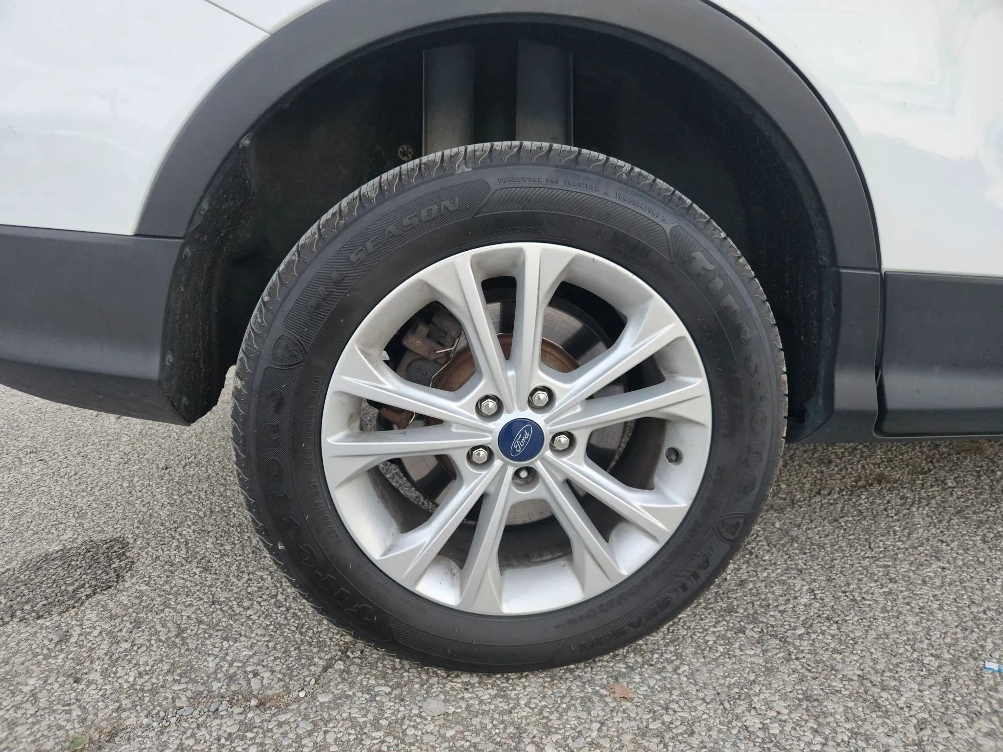 Used 2018 Ford Escape SE w/ SE Sync 3 Package image 9