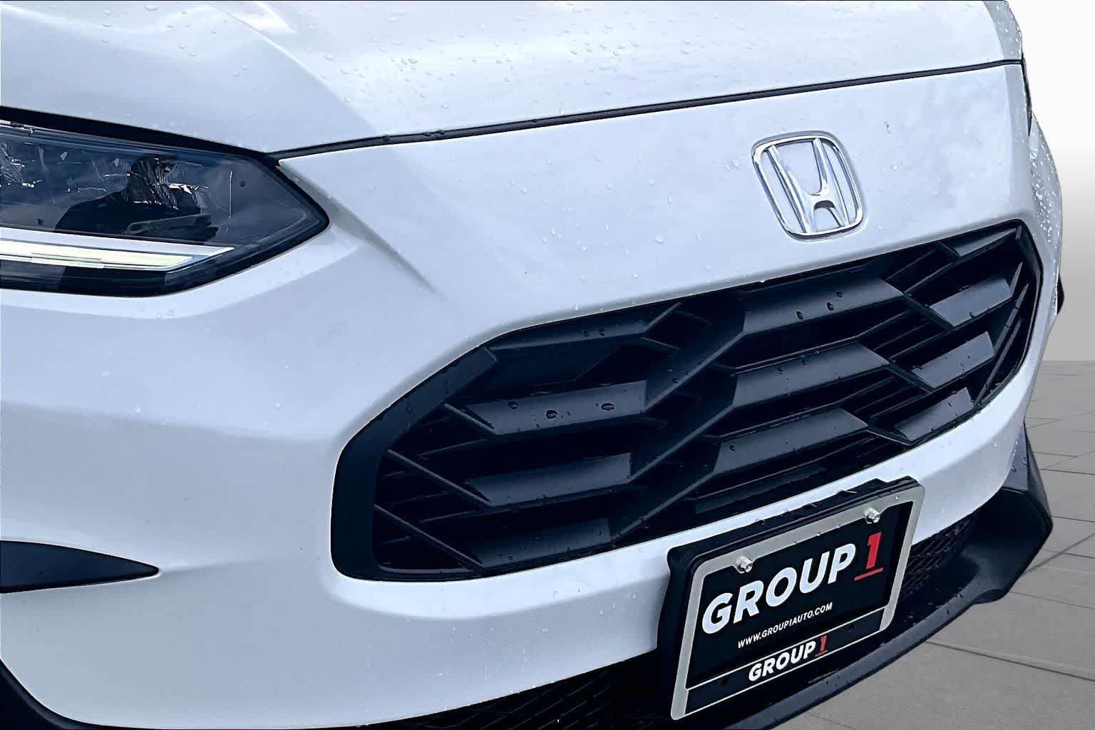 Certified 2025 Honda HR-V Sport image 29