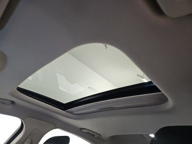 Used 2017 Ford Fusion Titanium image 27