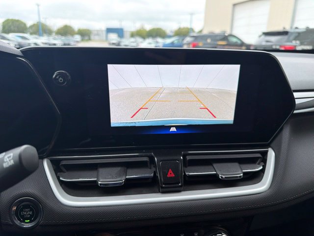 Used 2025 Chevrolet TrailBlazer LT FWD image 30