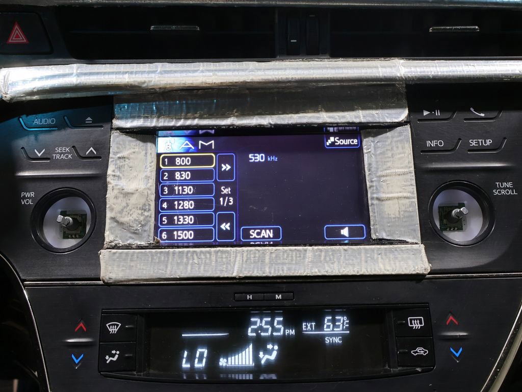 Used 2013 Toyota Avalon XLE FWD image 26