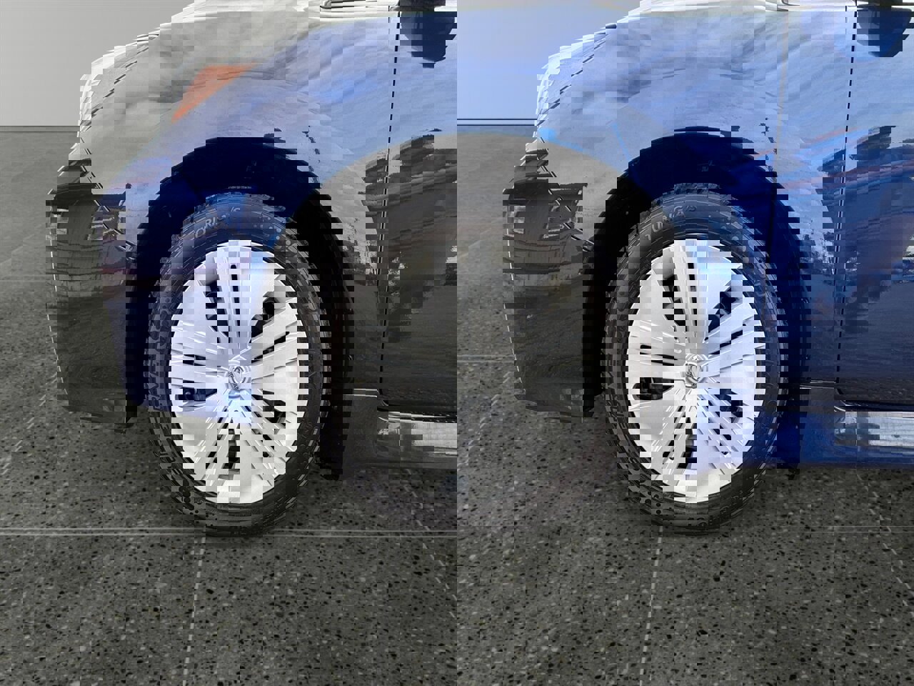 Used 2022 Nissan Leaf S image 15