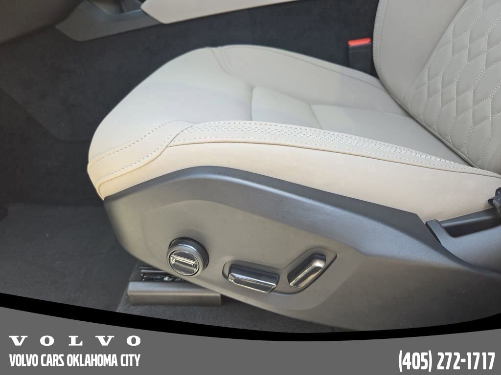 Used 2026 Volvo XC90 B6 Plus w/ Protection Package Premier image 26