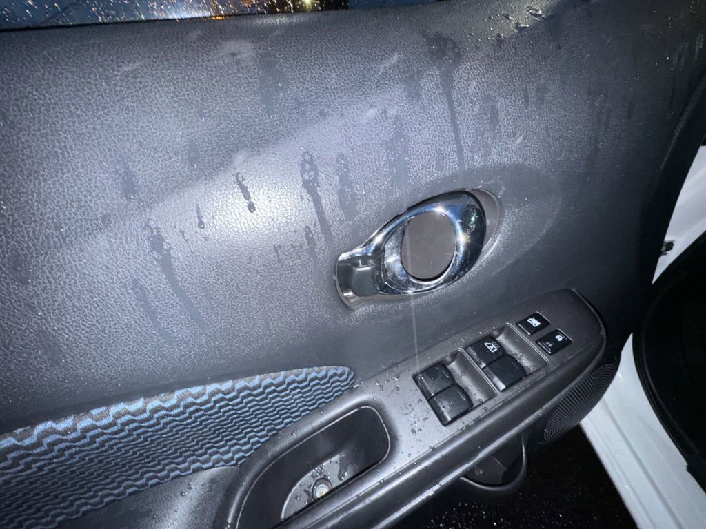 Used 2017 Nissan Versa Note SV image 11