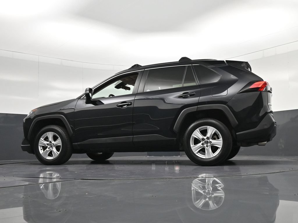 Used 2020 Toyota RAV4 XLE w/ Convenience Package FWD image 35