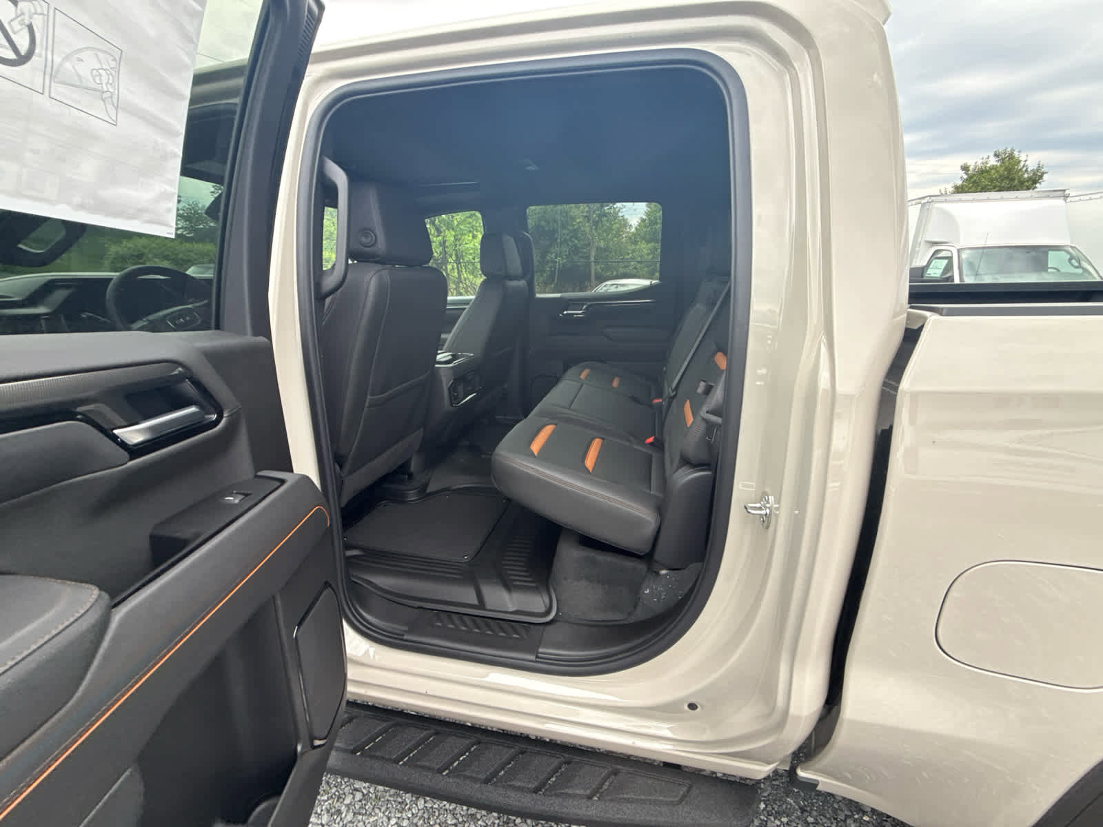 New 2026 GMC Sierra 1500 AT4 w/ AT4 Premium Package AWD/4WD image 25