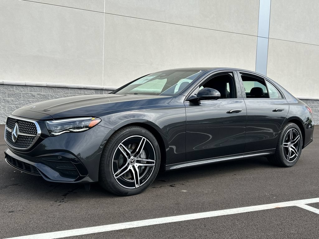 New 2027 Mercedes-Benz E 450 4MATIC Sedan image 1