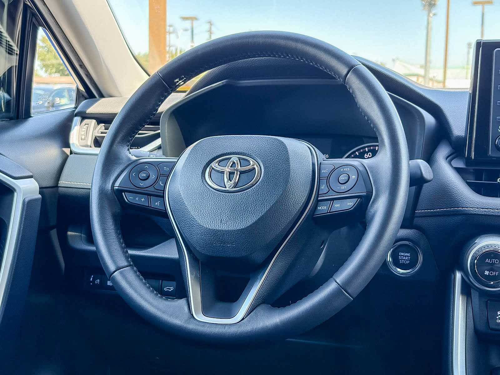 Used 2022 Toyota RAV4 XLE Premium w/ Carpet Mat Package (TMS) FWD image 14