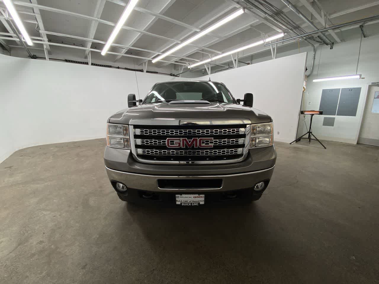 Used 2013 GMC Sierra 2500 SLT w/ SLT Convenience Package image 9