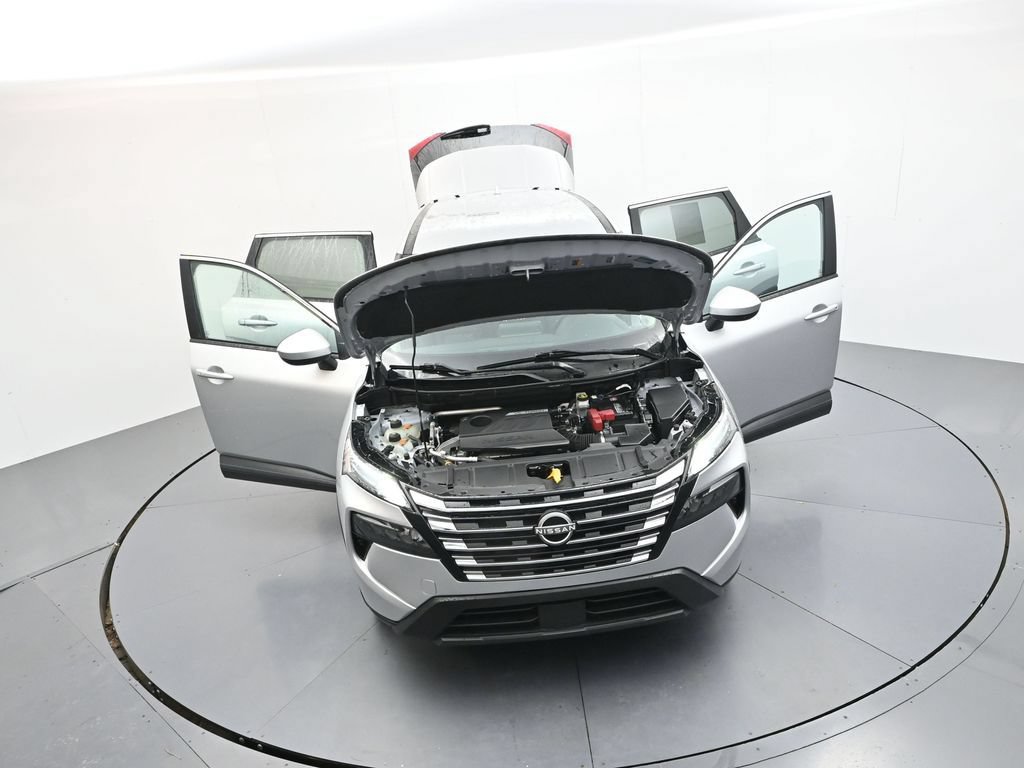 Used 2024 Nissan Rogue SV FWD image 32