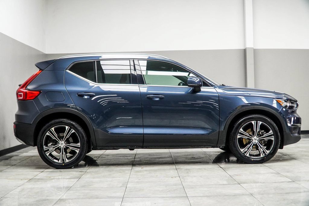 Used 2021 Volvo XC40 T5 Inscription w/ Climate Package AWD/4WD image 6