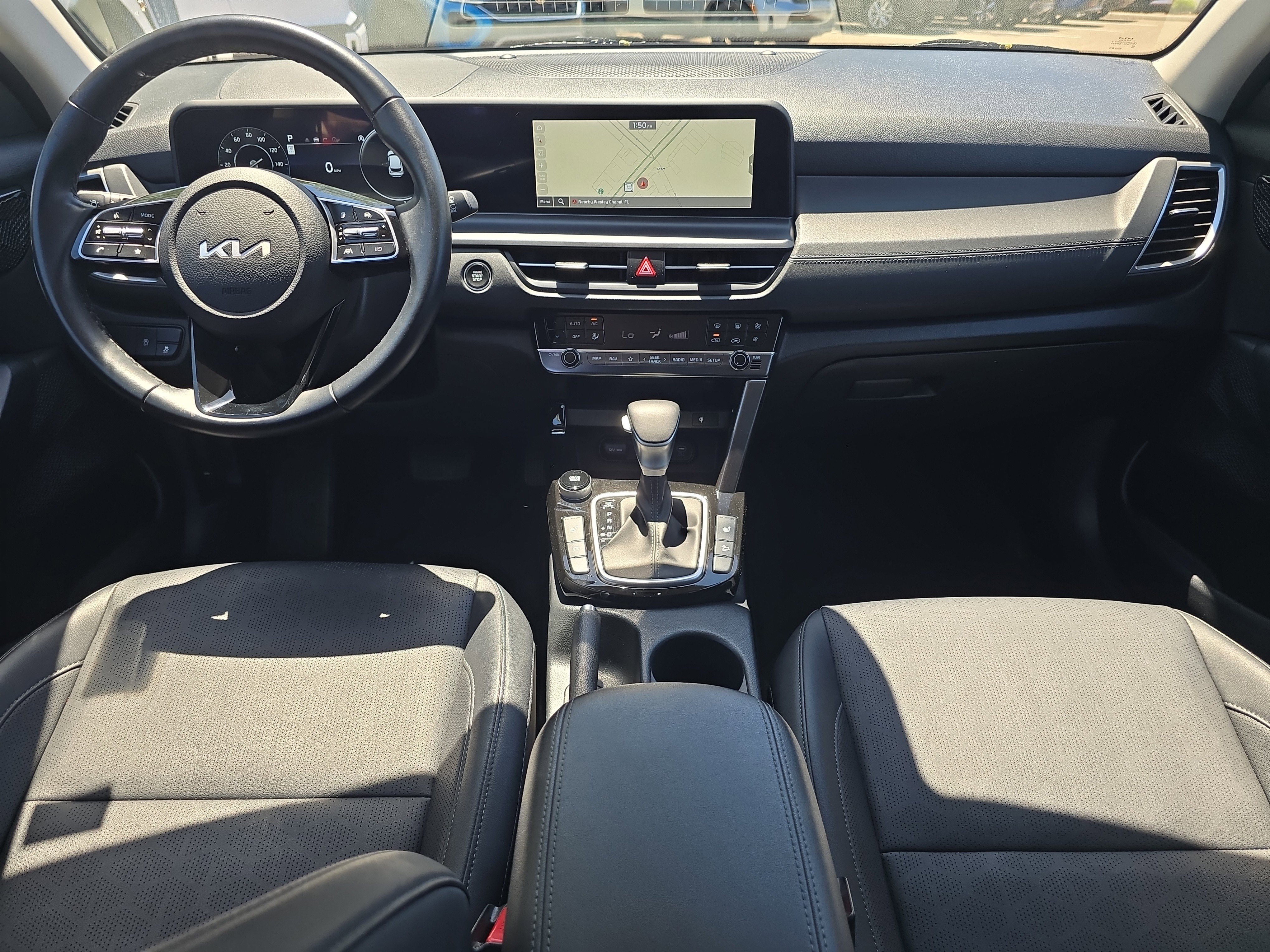 Certified 2024 Kia Seltos EX image 12