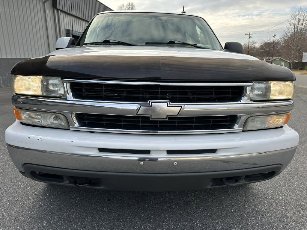 Used 2002 Chevrolet Suburban LT image 6