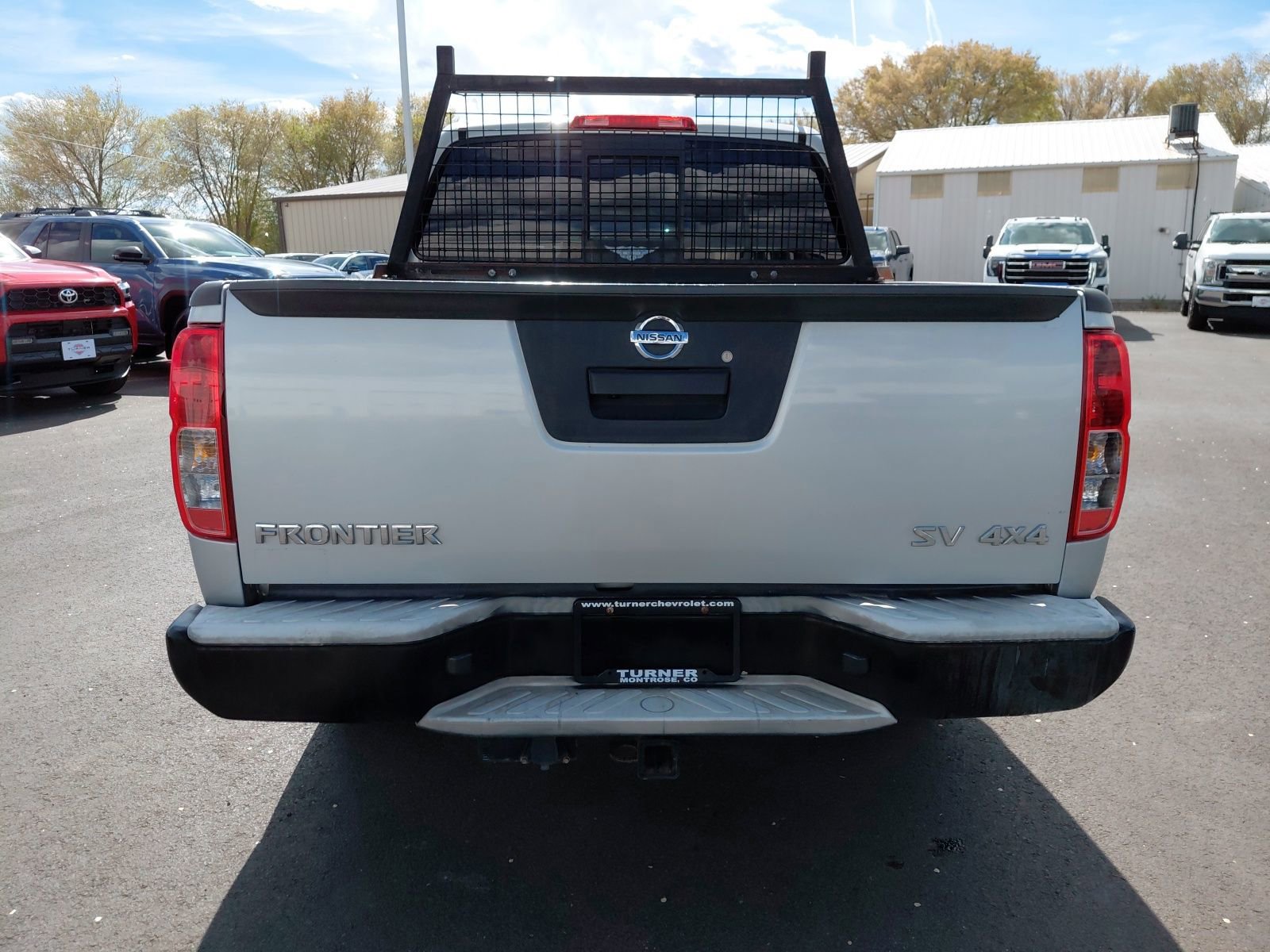 Used 2018 Nissan Frontier SV image 4