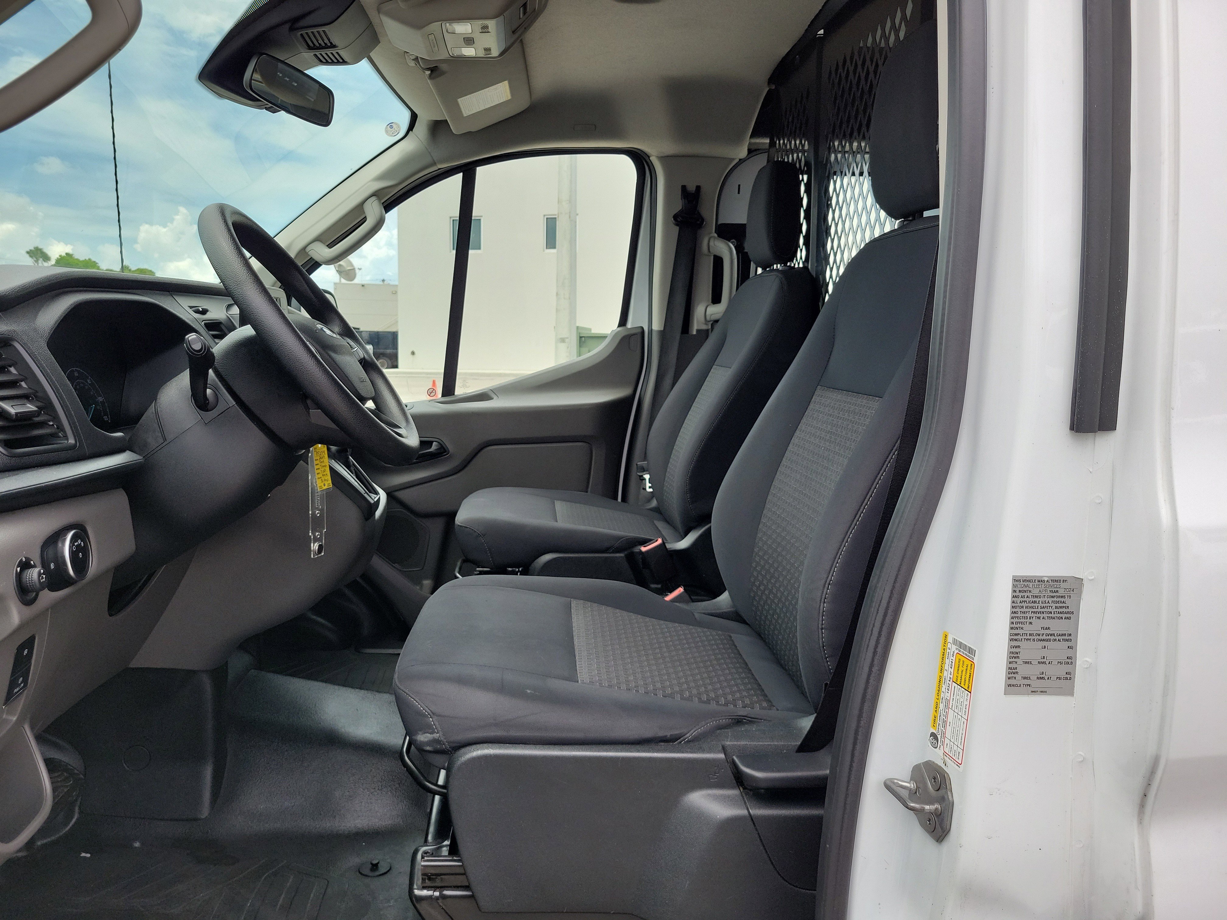 Used 2024 Ford Transit 250 Low Roof w/ Exterior Upgrade Package RWD image 11