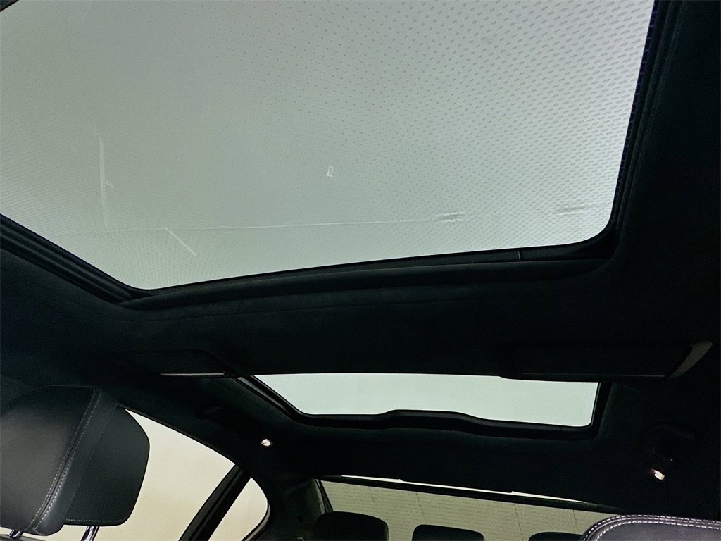 Used 2019 BMW ALPINA B7 xDrive w/ Luxury Rear Seating Package image 21