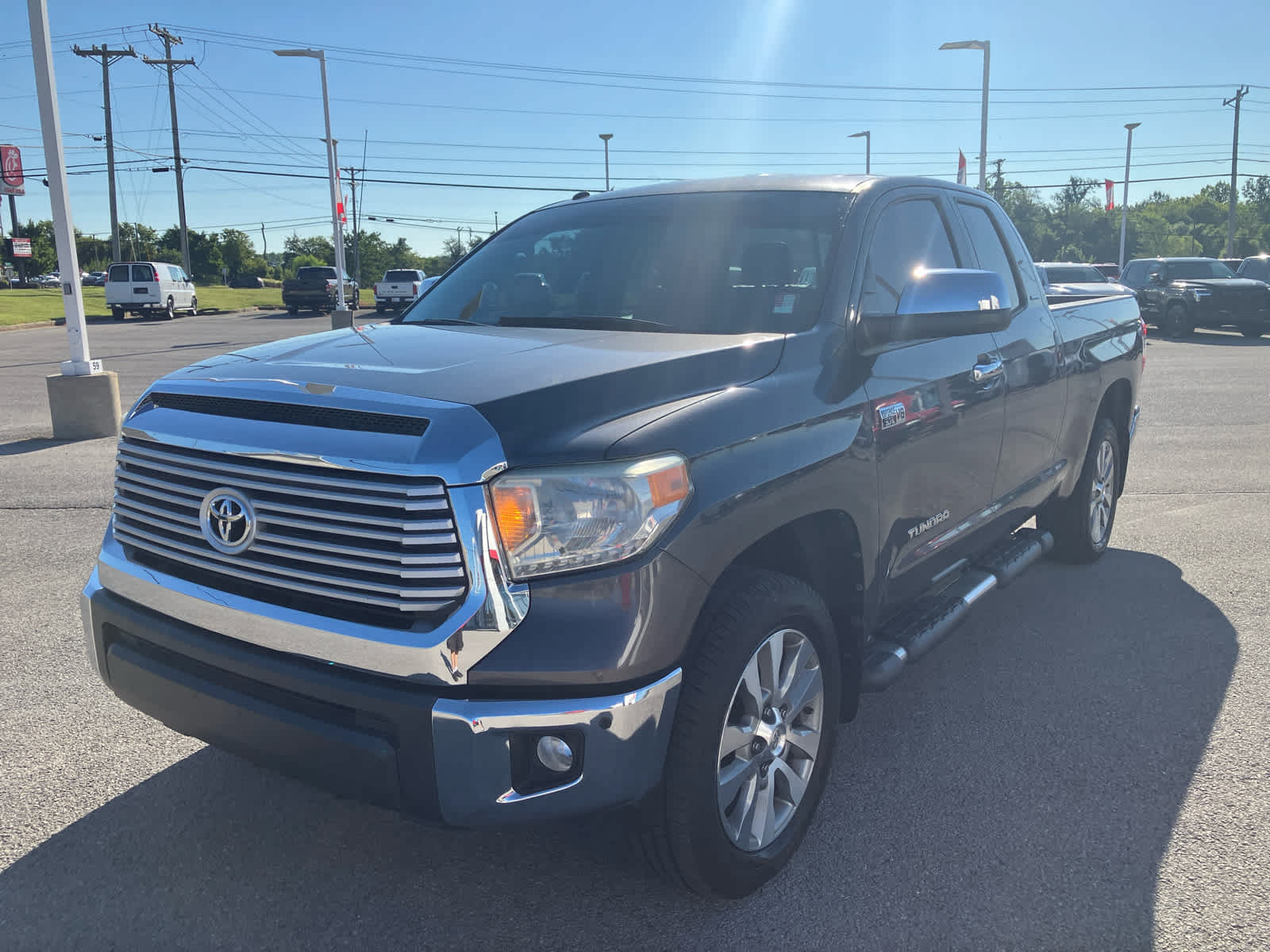 Used 2014 Toyota Tundra Limited w/ Limited Premium Package AWD/4WD image 3