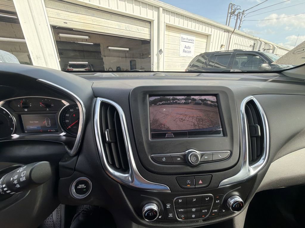 Used 2023 Chevrolet Equinox LT FWD image 17