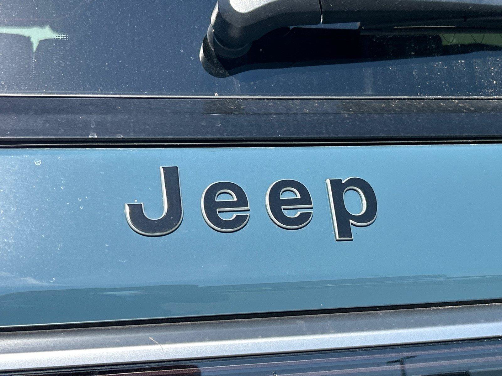 New 2026 Jeep Grand Wagoneer 2WD image 4