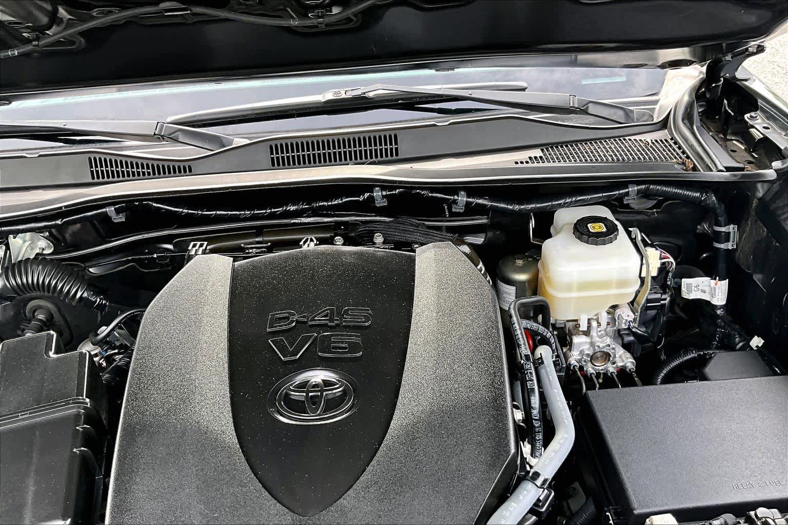 Used 2019 Toyota Tacoma TRD Off-Road AWD/4WD image 30