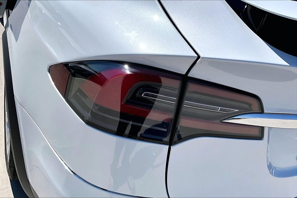 Used 2020 Tesla Model X Long Range AWD/4WD image 38