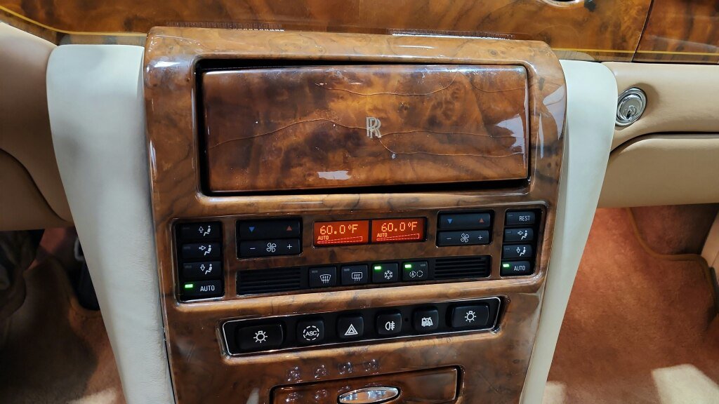 Used 1999 Rolls-Royce Silver Seraph RWD image 18