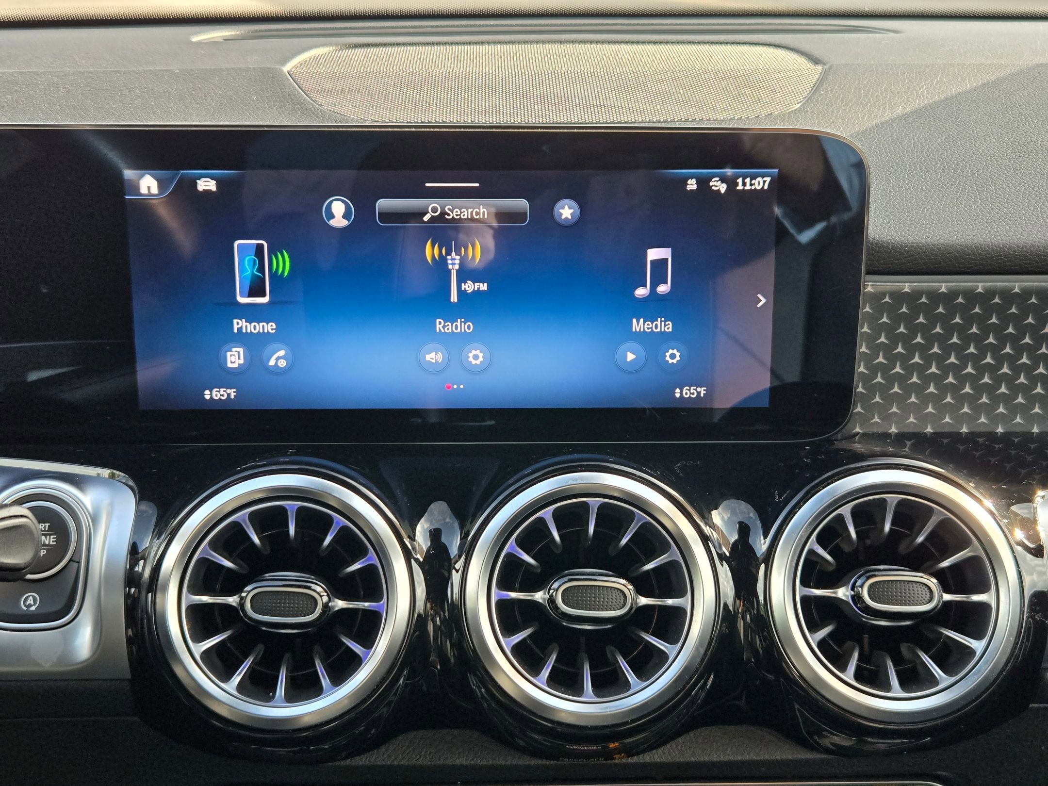 Used 2024 Mercedes-Benz GLB 250 image 18